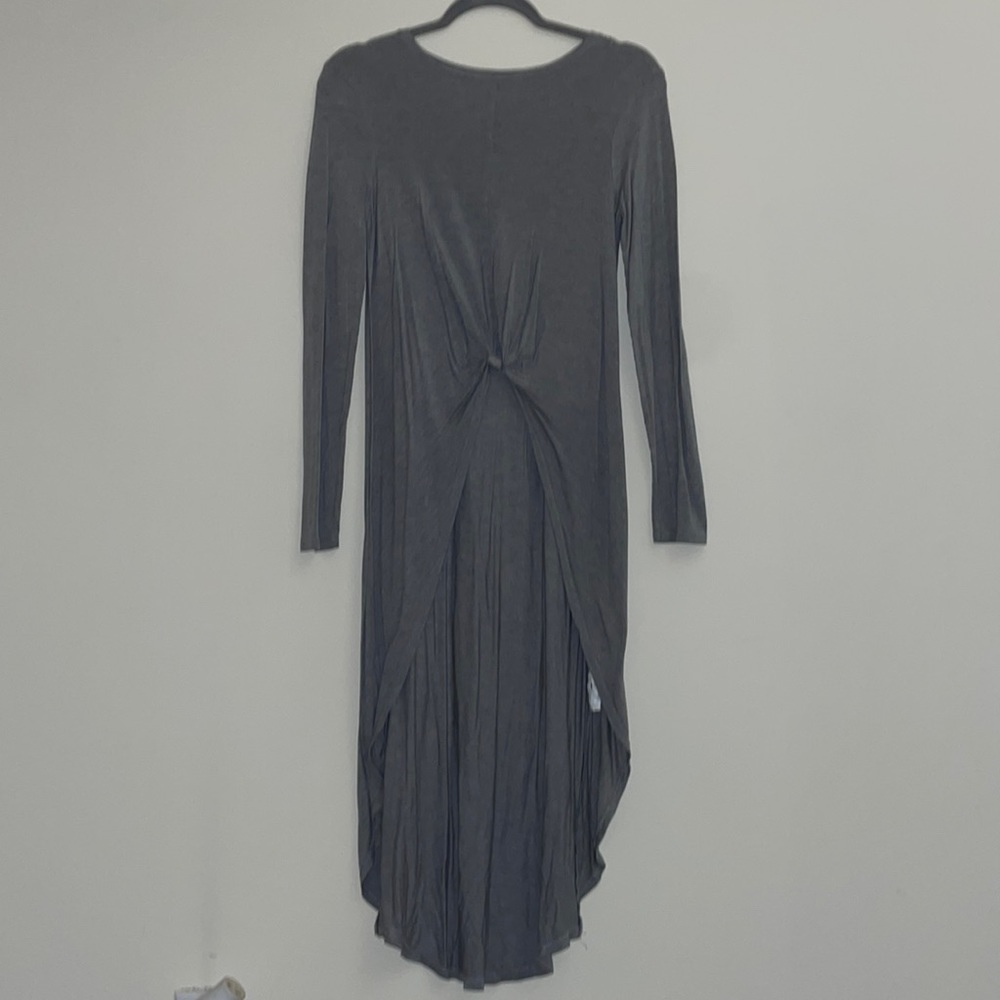 Zara Front Knot High-Low Long Sleeve Shirt in size Small - ONLY WORN ONCE